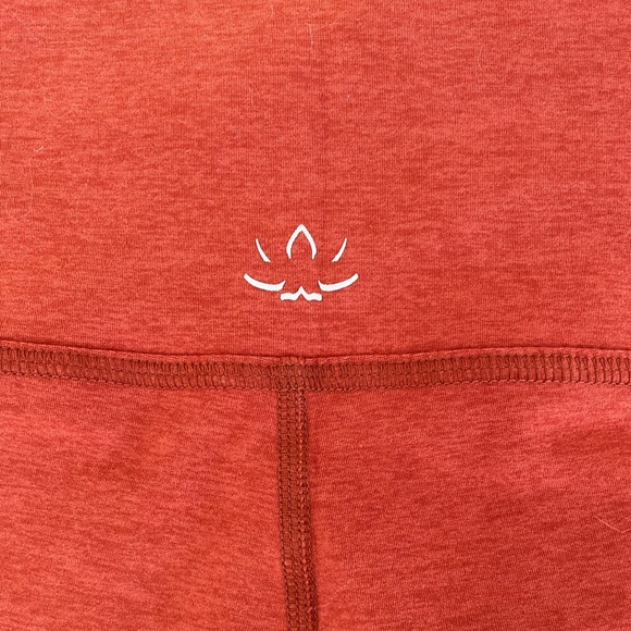 Beyond Yoga Spacedye Leggings Orange Jasper - Picture 15 of 16